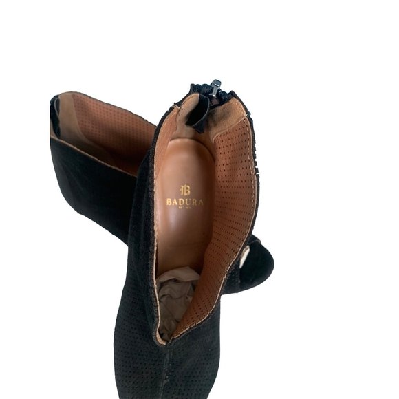 Badura Black openwork peep-toe ankle boots made of suede - Picture 9 of 12